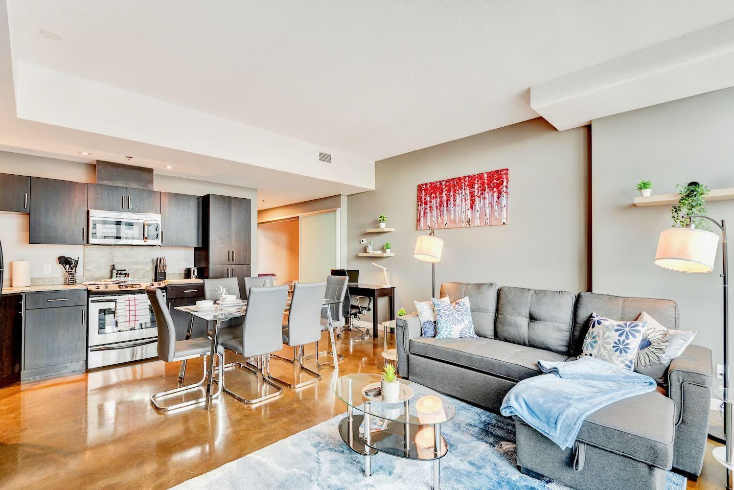 Modern 2Br Condo - King Bed - Downtown City Views YYC Eksteriør billede