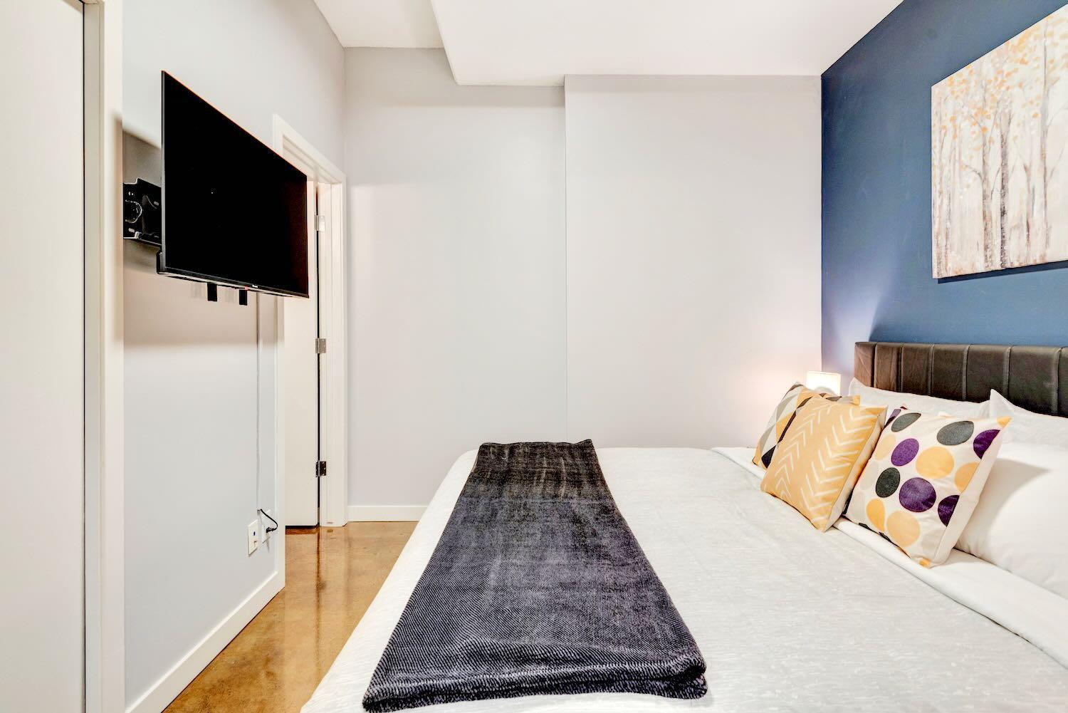 Modern 2Br Condo - King Bed - Downtown City Views YYC Eksteriør billede