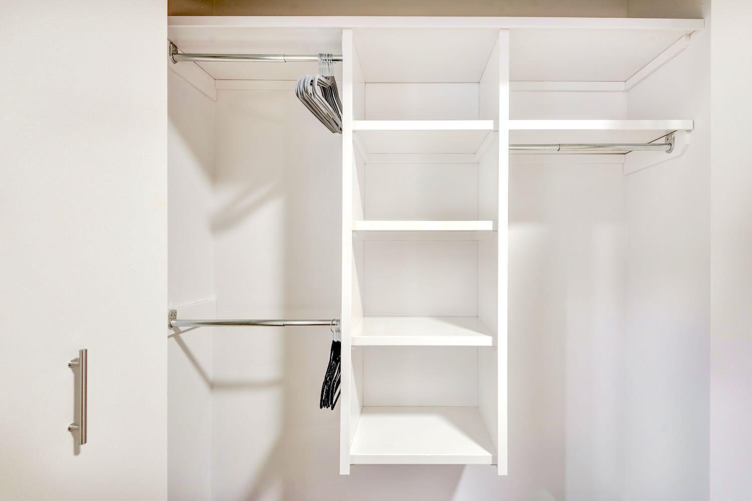 Modern 2Br Condo - King Bed - Downtown City Views YYC Eksteriør billede